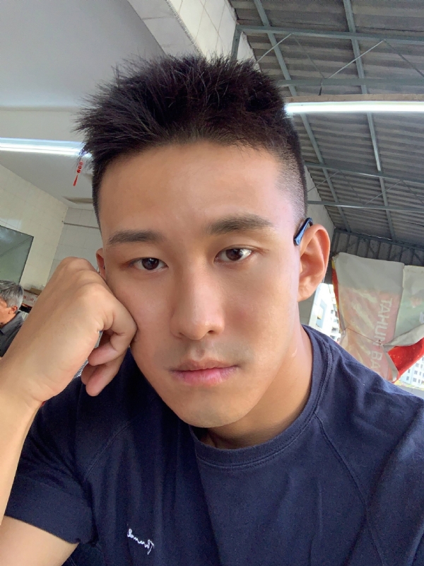 相见恨晚的第二张照片--海南残疾人相亲网