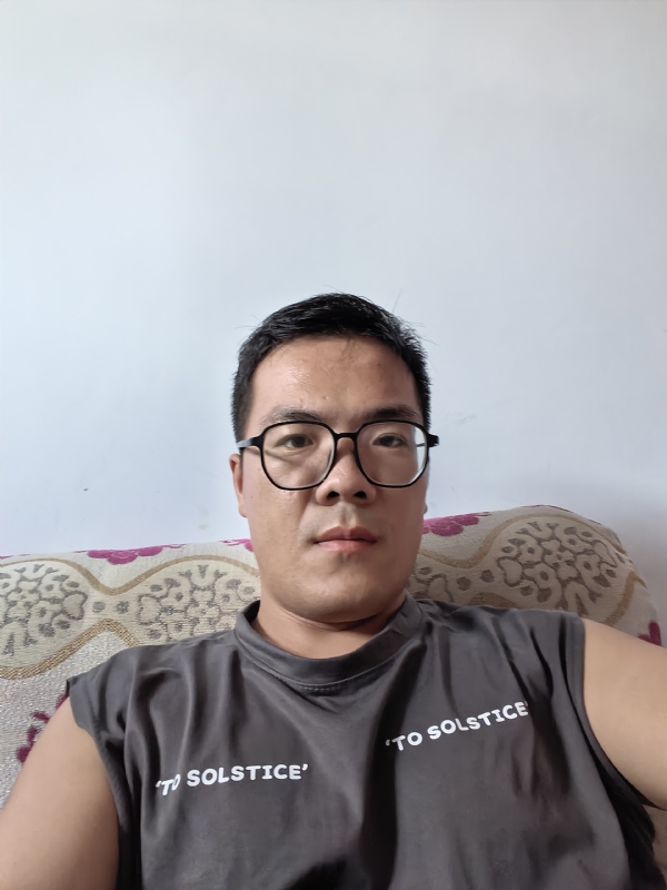 卫TF的第三张照片--海南残疾人相亲网